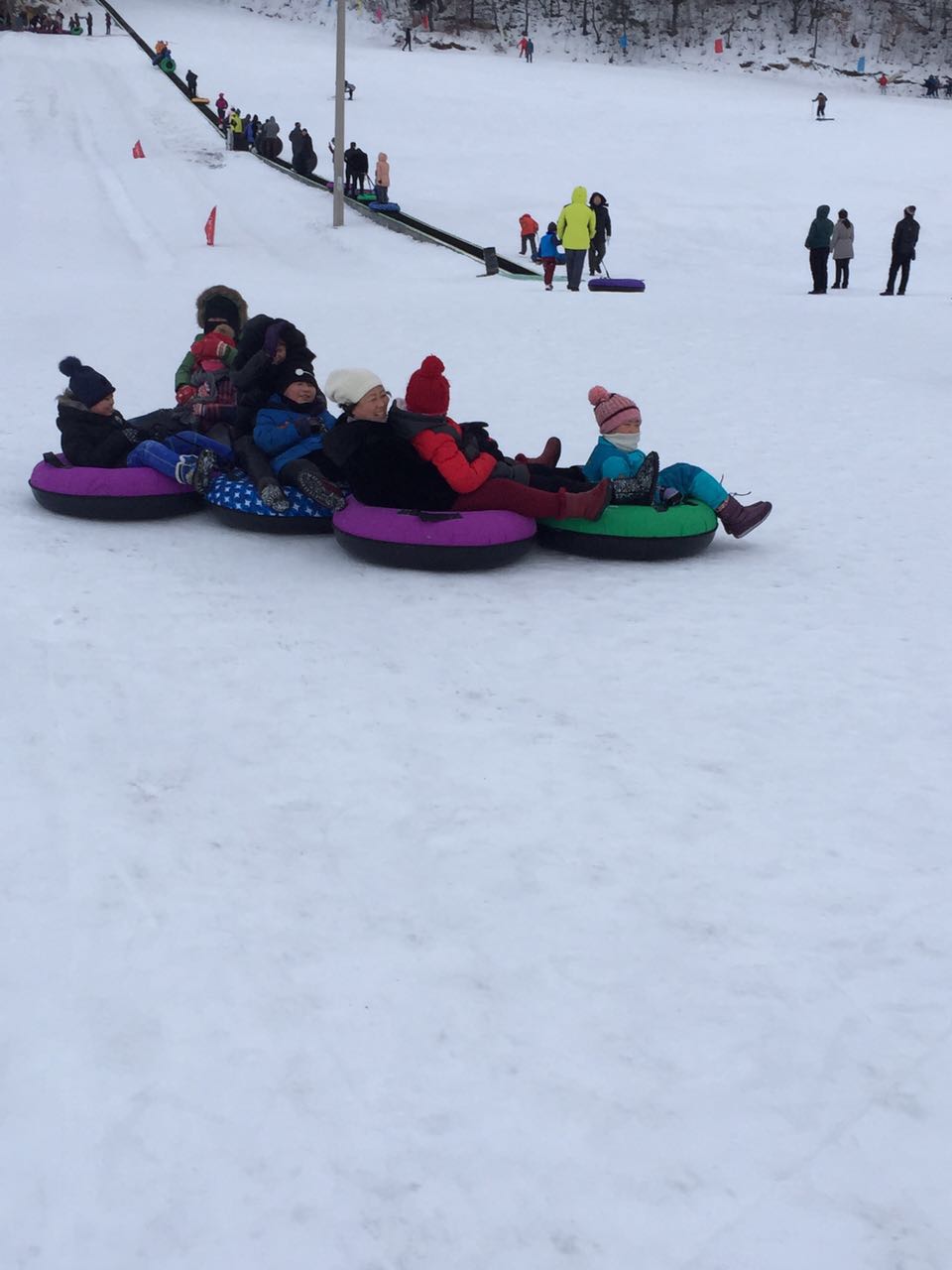 黑龍江大灣滑雪場冰雪樂園成功開幕，河北迪特加油助威